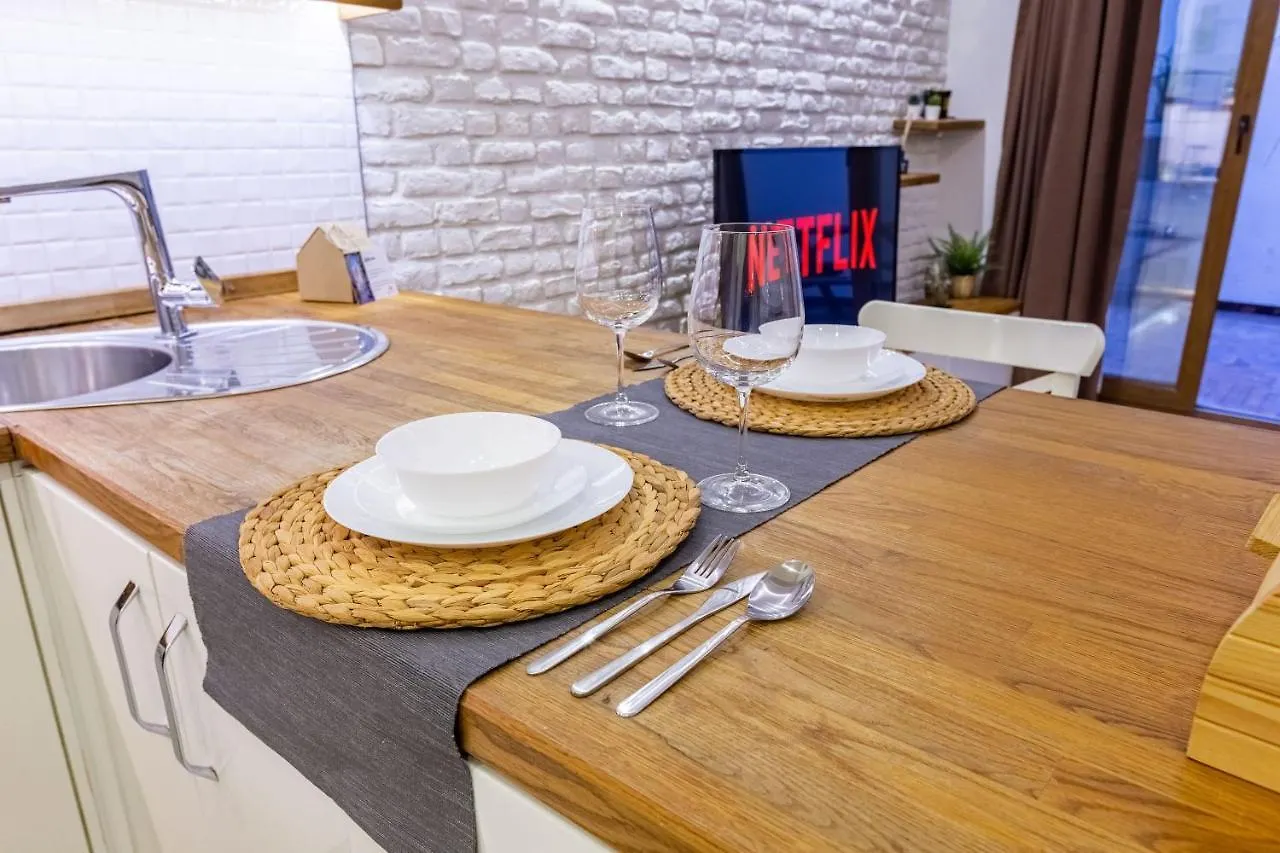 Missafir Exquisite Flat With Backyard And Excellent Location Near Trendy Attractions In Nisantasi, Sisli Apartment Istanbul Turkey